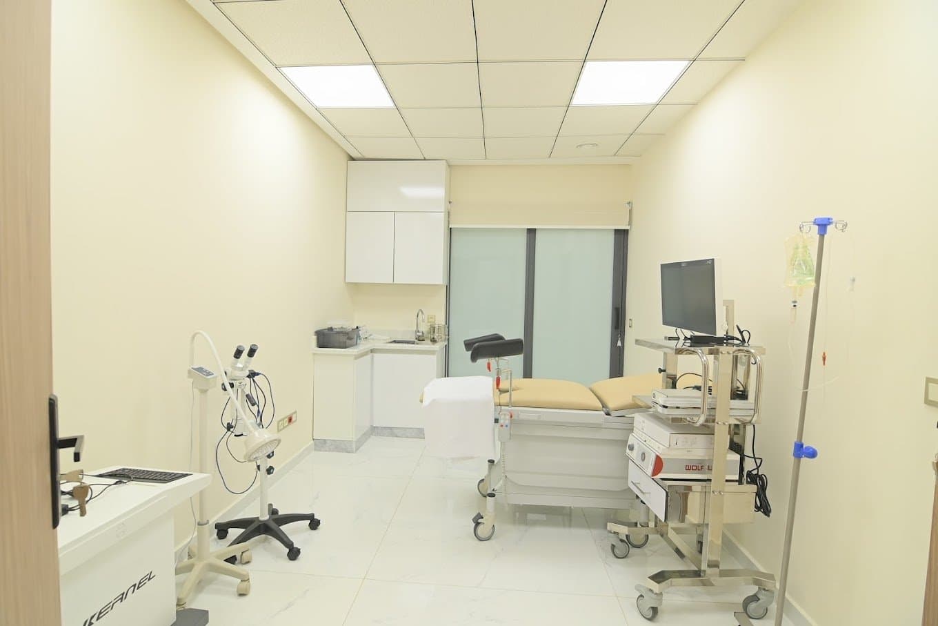 Salle d’examen du cabinet de gynécologie-obstétrique