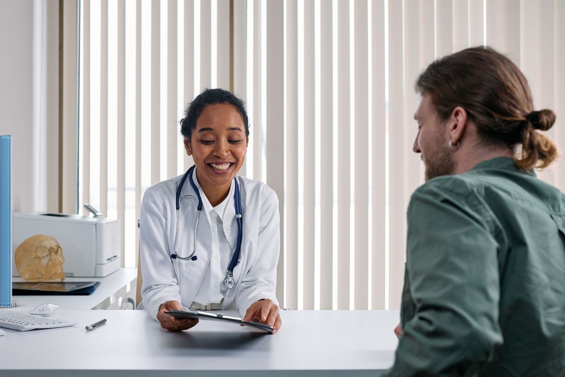 Consultation fertilité : échange médical autour d’un projet de parentalité
